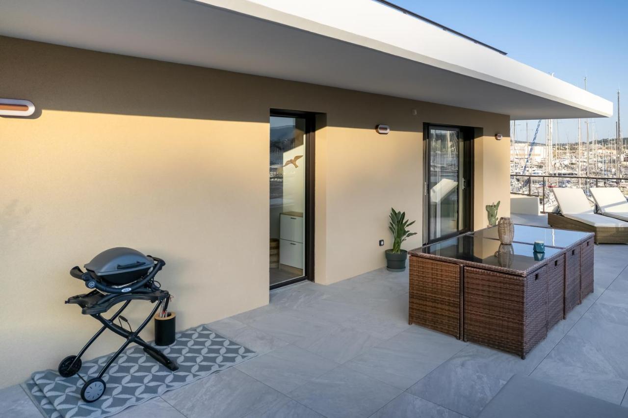Superbe appartement bord de mer Saint-Mandrier-sur-Mer Buitenkant foto